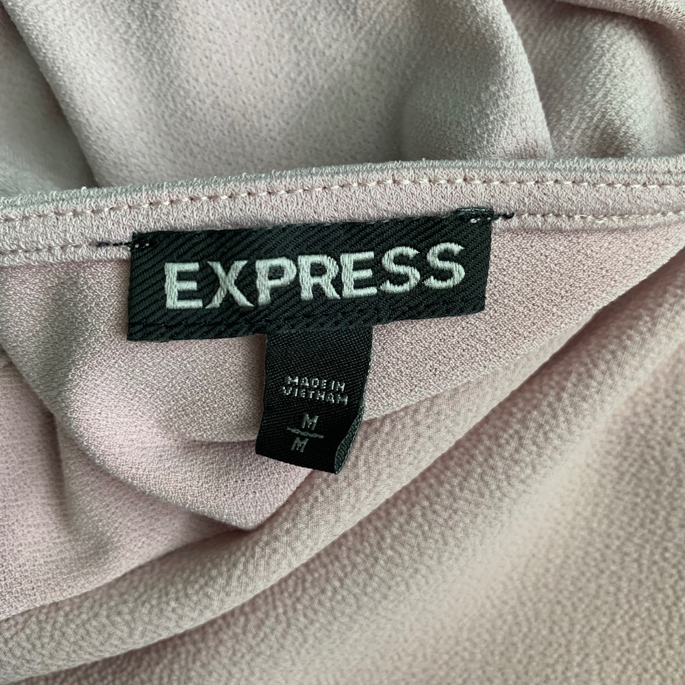 HOLLISTER, EXPRESS, & HIPPIE ROSE NEUTRAL PINK TANK TOPS BUNDLE - Picture 6 of 9